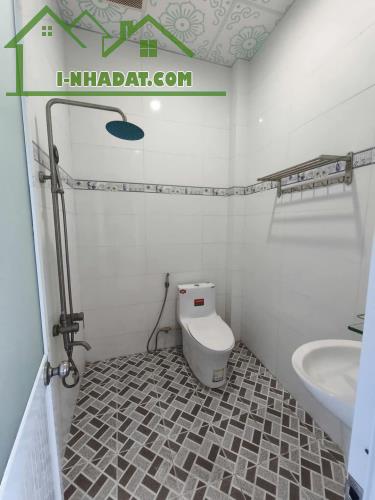 BÁN NHÀ ĐƯỜNG  HỒ VĂN LONG, BÌNH HƯNG HÒA B, BÌNH TÂN - 98M2, 3PN, 2WC,CHỈ  4 TỶ -  CHÍNH - 3