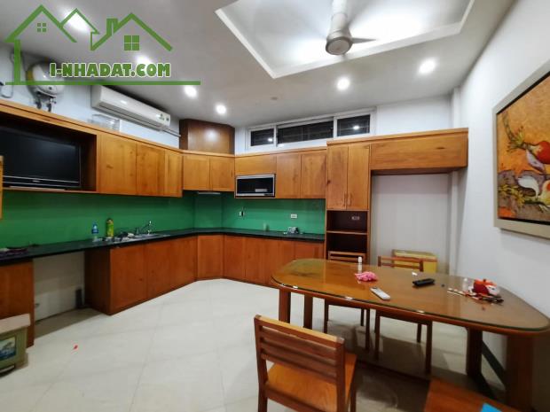 Bán Nhà Ô Đồng Lầm -- Full nội Thất -- 30M ra oto tránh đỗ -- Gần Hồ Ba MẪU - An ninh tốt - 2