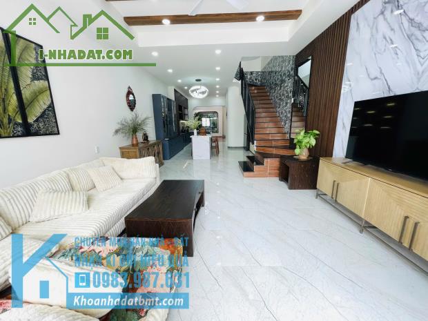 💥Nhà Mê,Mới 5*35m,View Đẹp,hẻm cấp 1 đg Ywang,gần Cổng Chào Eakao,nhiều căn khác - 1