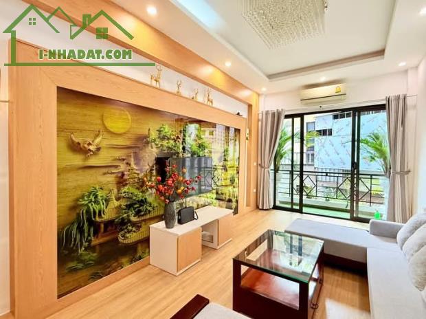 TÂY SƠN - ĐỐNG ĐA - Ô TÔ ĐỖ CỬA - FUL - 5