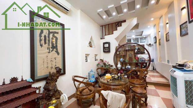 Bán nhà Giải Phóng -- oto đỗ cửa ngày đêm -- 2 Mặt Thoáng -- Sổ nở Hậu -- ở có LỘC