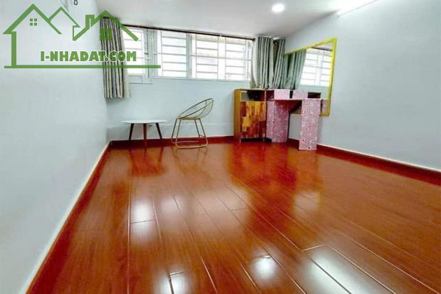 Bán nhà hẻm Lê Văn Sỹ Phú Nhuận, hẻm 5m Xe hơi, 42m² kinh doanh - Giá 5.95 tỷ TL - 2