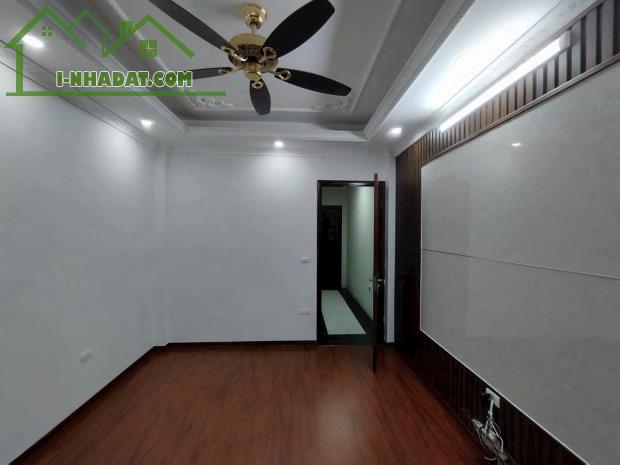 Bán Nhà Đang Xây Có Thang Máy Ở Cầu Đơ,Ngõ Nông,Rộng.Ô Tô Lùi Cửa,Gía 9.8Tỷ Có TL - 2