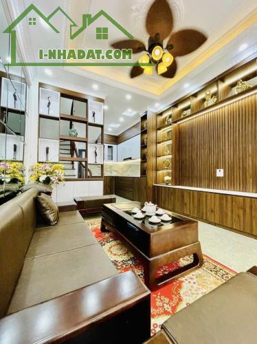 Bán nhà 35m2, 4 tầng, 3PN, 4WC, ngõ Lạc Long Quân, Tây Hồ - nhỉnh 5 tỷ