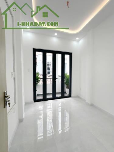 Nhà mới đẹp cách mặt tiền vài bước chân Bông Sao P5Q8 - 4