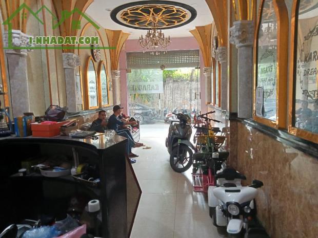 Bán nhà 4T mặt phố Ngọc Lâm, vỉa hè, kinh doanh chỉ nhỉnh 8 tỷ có TL. LH 0936123469 - 2