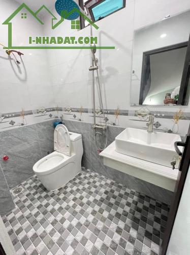 Duy nhất1 căn!nhà Cầu Cốc,Tây Mỗ,Từ Liêm 64m2x5T đẹp long lanh,oto đỗ cách nhà 10m 6,4 tỷ