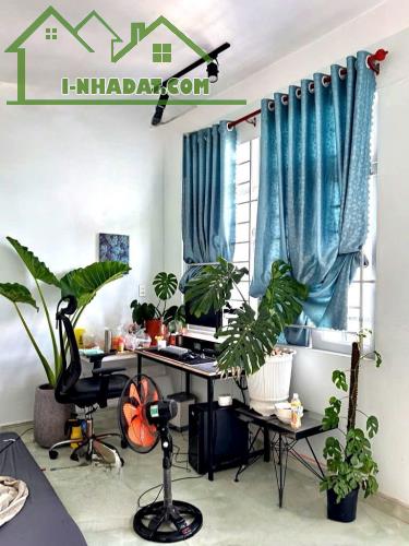 BÁN NHÀ MẶT TIỀN P15 TÂN BÌNH, TRƯỜNG CHINH, 5X14M, 4 TẦNG,6PN, 11 TỶ XÍU - 1