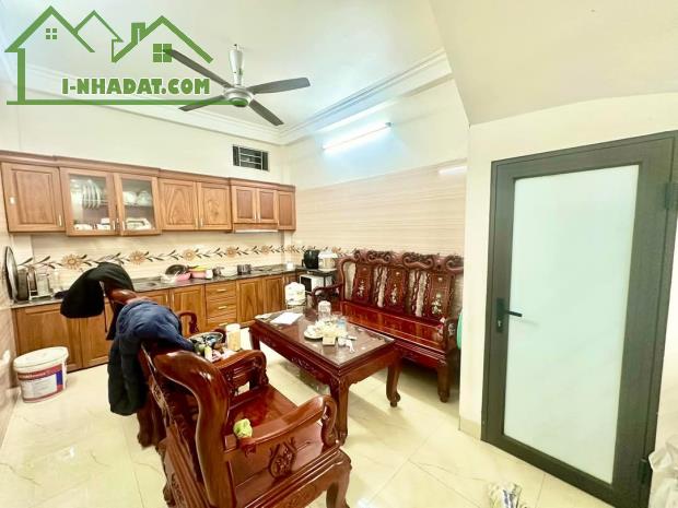NHÀ ĐẸP Ở LUÔN DÂN XÂY NGỌC TRÌ THẠCH BÀN 38M2 x 4T ÔTÔ NHỎ ĐỖ CỬA. 7,2tỷ - 2