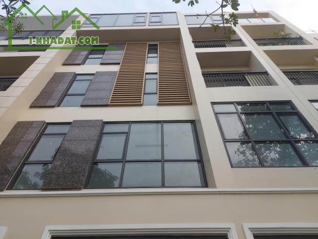 Cho thuê Shophouse StarLake, Ngoại Giao Đoàn, 120m2 x 5 tầng, MT 9m - 2