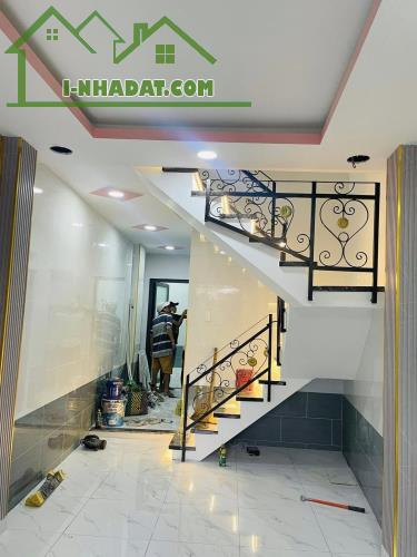 Quận 8 nhà đẹp ăn tết - nở hậu tài lộc - 30m2 giá nhỉnh 3tỷ - Ms. Dung - 2