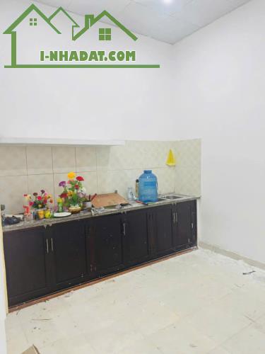 Nhà c4 - 60m2 - 1,6X Tỷ sát mặt tiền Duy Tân , Phường An Cựu , Tp Huế đường ô tô - 4