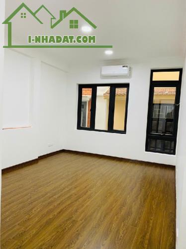 Bán nhà phố Nguyễn Văn Cừ, Long Biên, 40m2, 5 tầng, giá chỉ 5 tỷ - 3