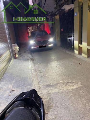 Chỉ nhỉnh 8 tỷ 35m x 6T Ngọc Lâm, gara oto, thang máy, nhà mới đón tết. có TL. LH - 3