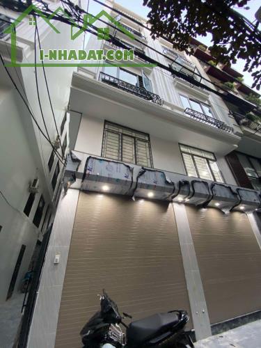 Chỉ nhỉnh 8 tỷ 35m x 6T Ngọc Lâm, gara oto, thang máy, nhà mới đón tết. có TL. LH - 2