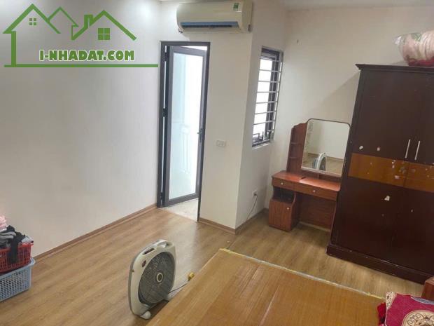 BÁN NHÀ KIÊU KỴ GIA LÂM HÀ NỘI Ô TÔ ĐỖ CỬA VÀO NHÀ DT70M GIÁ 6.86 TỶ LH 0988009316