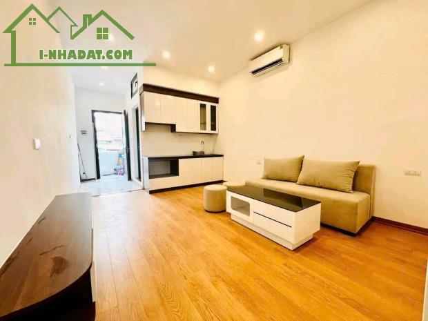 Bán nhà tập thể khu B Kim Liên, Đống Đa, 60 m2, 2 ngủ, 2 thoáng, giá 2.95tỷ.