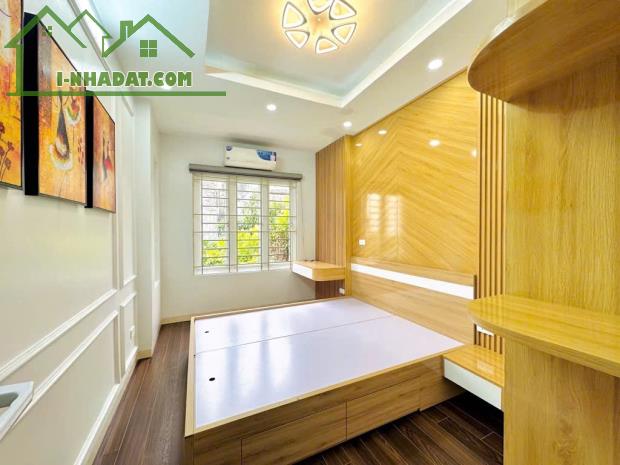 Bán nhà 37m², 5 tầng, 8 phòng full nội thất, 6.3 tỷ, Trương Định sổ riêng - 2