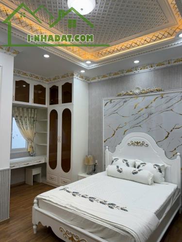 95m2 nhà 3 tầng mặt tiền hẻm 6m thẳng 1 trục 50m ra Đào Tông Nguyên Thị Trấn Nhà Bè 8,5tỷ