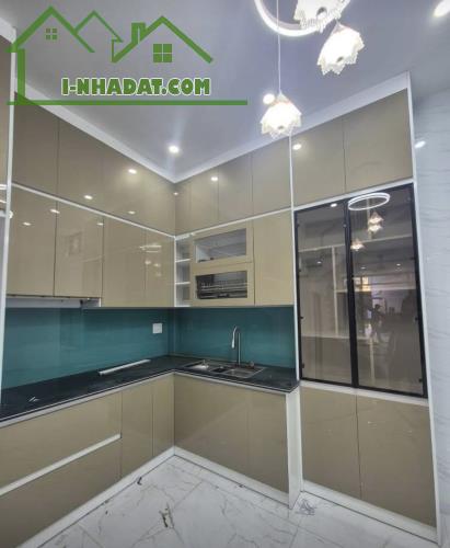 Bán nhà 4 tầng tại mặt đường đảo đài, thượng lý, hồng bàng .4,55tỷ. 48,6m. - 2