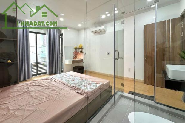 Bán nhà Phùng Văn Cung Phú Nhuận 3.7m x 11m 2 Tầng 2 phòng ngủ nhà mới - Giá 5.85 tỷ TL