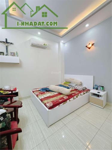 🏠 Bán nhà Khánh Hội, Q.4, 45m², 4 tầng, 4PN, 4WC - 5.85 tỷ 🏠 - 2