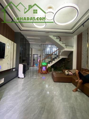BÁN NHÀ LINH XUÂN - NHÀ LUNG LINH – KẾ CHỢ XUÂN HIỆP - ĐƯỜNG 8 - TẶNG NỘI THẤT - CHỈ 5,xTY - 4