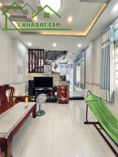 BÁN NHÀ HXH Trần Thái Tông, Tân Bình 2 tầng 76m2 (4x19). Nhà đẹp ở ngay. Giá chỉ 7,99 tỷ. - 3