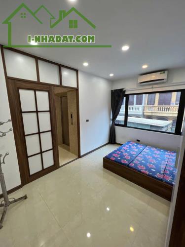 Cho thuê căn hộ chung cư 36 Giang Văn Minh, 70m2, tầng 3, 2 ngủ, 12tr - cho ở hộ GĐ, nhóm - 2