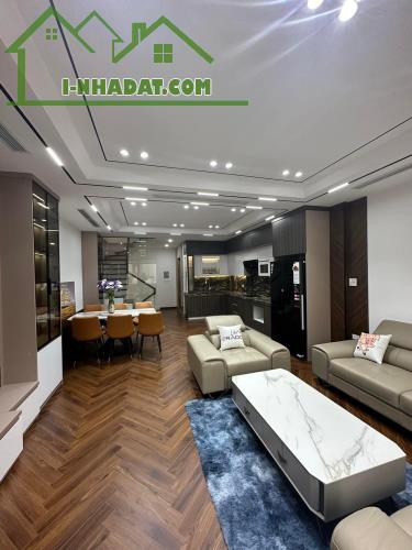 Bán Nhà Ngõ 81 Phố Trạm, Long Biên, 45m2, 6 Tầng, MT5m, Garra Ô Tô, Thang Máy - 2