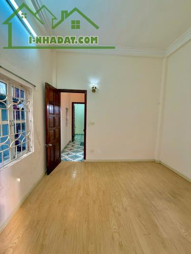 BÁN NHÀ ĐỊNH CÔNG - HOÀNG MAI, 43M², NGÕ NÔNG - GẦN PHỐ - LÝ TƯỞNG CHO GIA ĐÌNH AN CƯ LẬP - 3