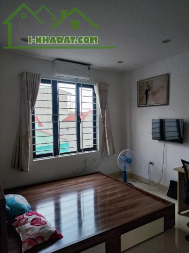 Bán nhà Miêu Nha, 39m2, 5T, chỉ 7,5 tỷ, Lô góc, ô tô, KD đỉnh 0855278658