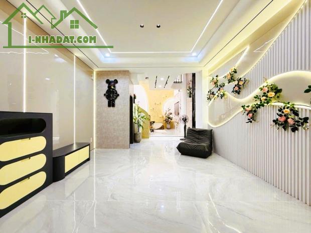 SIÊU PHẨM 5 TẦNG FULL NỘI THẤT, DT 40M2 (4x10), ÔTÔ ĐẬU TRONG NHÀ, LÊ VĂN THỌ, CV LÀNG HOA - 1