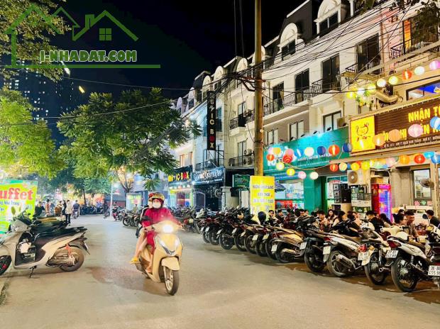 Liền kề Phùng Khoang, vỉa hè, kinh doanh sầm uất ngày đêm, 65m2, 19.5 tỷ