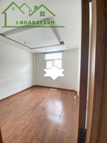 Cho thuê nhà mặt phố Tân Sơn Nhì, Tân Phú, 68m², 8PN, 25 triệu - 4