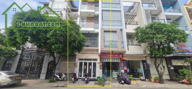 Cho thuê nhà mặt phố Tân Sơn Nhì, Tân Phú, 68m², 8PN, 25 triệu - 4