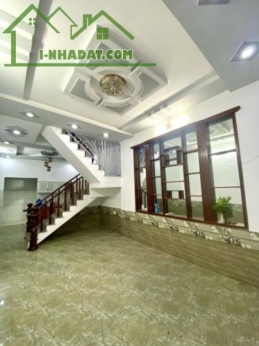 NHÀ KHU PHÂN LÔ VIP NHẤT TÂN CHÁNH HIỆP - HẺM NHỰA 8M XE HƠI NÉ NHAU - ĐI BỘ RA CHỢ NGÃ - 1