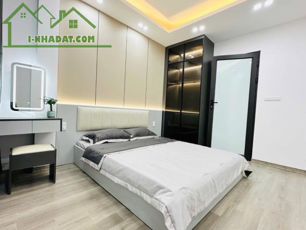 🏡 NHÀ ĐẸP VĂN HƯƠNG TÔN ĐỨC THẮNG,NGÕ NÔNG,THOÁNG SÁNG,Full Nội Thất,DT 25m2,5 Tầng,Giá 4 - 3