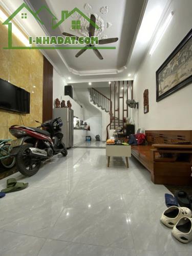 Bán nhà riêng Phố Hồng Mai, Bạch Mai - Quận Hai Bà Trưng, 35m2 x 4 tầng, Dân xây, Hơn 6 Tỷ - 1