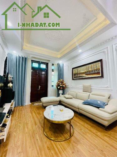 Phân lô _ ÔTô tránh _ 2 mặt ngõ _ Trịnh Đình Cửu _ 45m2 _ 5tầng 11tỷ - 1