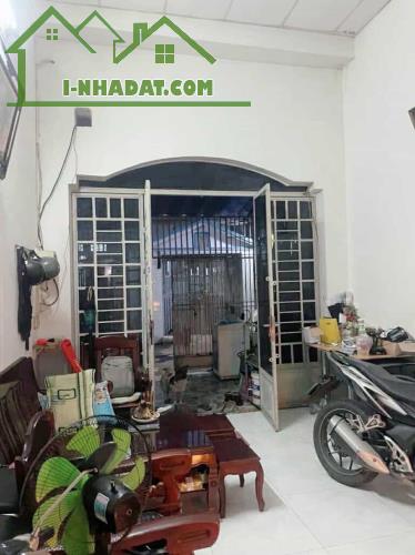 Bán nhà hxh cấp 4 có lửng 42m2 sát mt Tân Chánh Hiệp 16 , gần BV Q12 - 3 tỷ nhỉnh