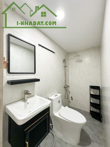 CHDV 13 PHÒNG - DOANH THU 70TR/THÁNG - HXH - 79M2 - 5 TẦNG - 11.X TỶ - 5