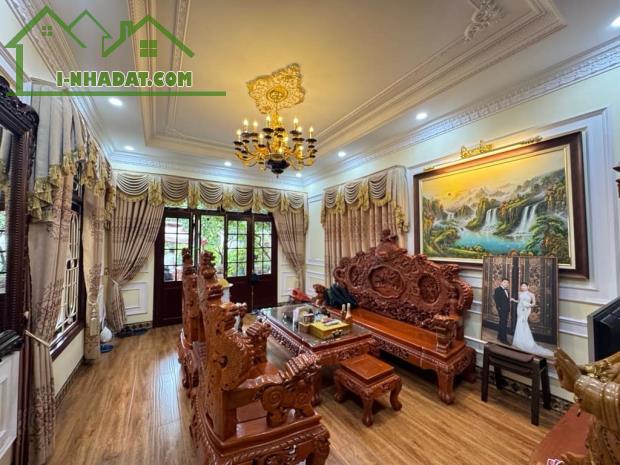 biệt thự sân vườn Cổ Linh-Bát Khối, 324m x 3 tầng, mặt tiền 10m, sân vườn gara 4 ôtô, - 2