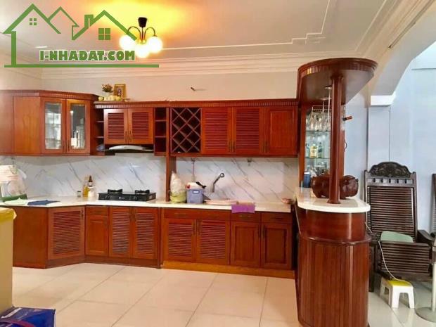 Bán nhà NGUYÊN THIỆN THUẬT, Q3, 70m2, 5 phòng, giá 8.5 tỷ