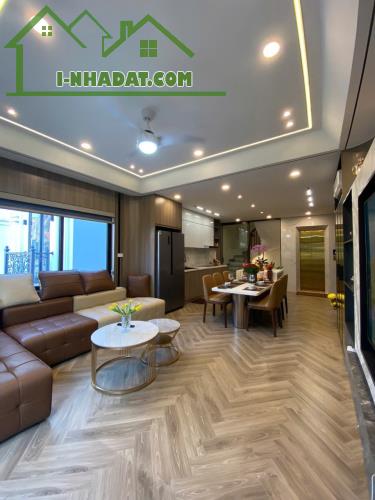 Bán nhà Ngô Gia Tự 6 tầng,50m,mt4.3m oto vào nhà,lô góc giá 13 tỷ - 1