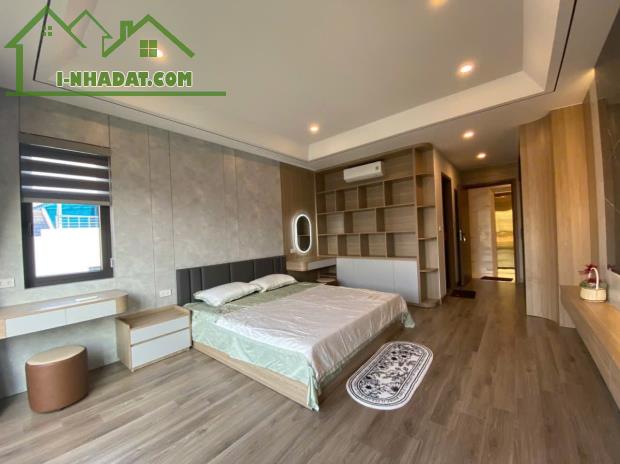 Bán nhà Ngô Gia Tự 6 tầng,50m,mt4.3m oto vào nhà,lô góc giá 13 tỷ - 4