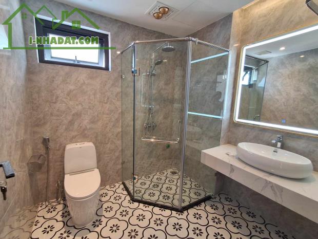 Bán nhà Ngô Gia Tự 6 tầng,50m,mt4.3m oto vào nhà,lô góc giá 13 tỷ - 5