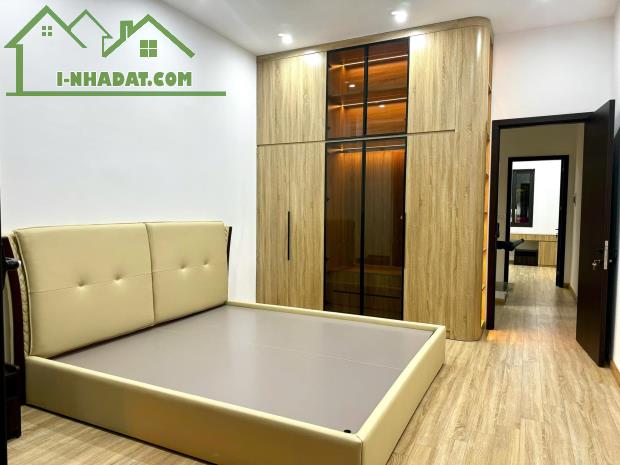 BÁN NHÀ DÂN XÂY NGÕ 266 NGUYỄN VĂN CỪ-VỊ TRÍ VÀNG,TIỆN ÍCH ĐẦY ĐỦ,NGÕ THÔNG