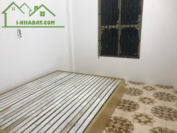 Cho thuê nhà riêng Đức Giang 45m2 4 tầng đối diện chung cư Bình Minh Garden giá 8,5tr.