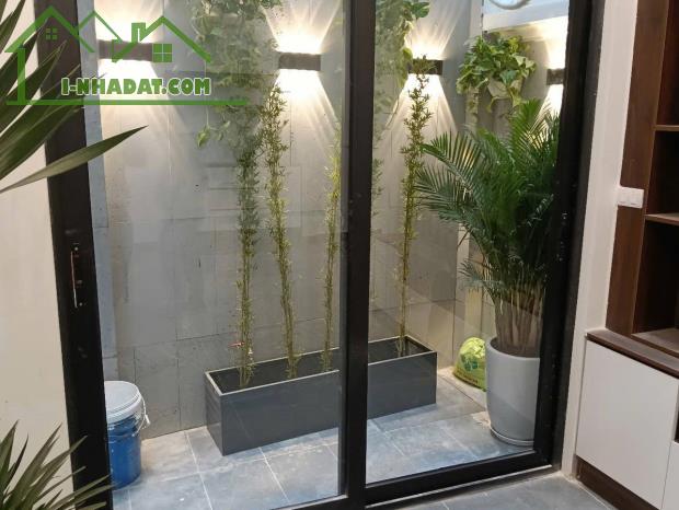 Duy nhất một căn biệt thự mini 50m2 x 5T ngay giữa TT Cầu Giấy - 1